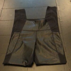 Athleta Faux Leather Leggings Sz XS